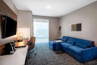 La Quinta Inn & Suites Nashville Downtown/Stadium