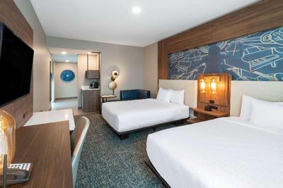 La Quinta Inn & Suites Nashville Downtown/Stadium