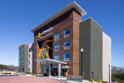 La Quinta Inn & Suites by Wyndham Locust Grove
