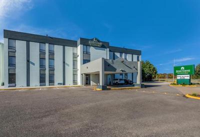 HomeTowne Studios Newport News - Hampton West