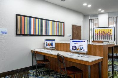 Holiday Inn Express & Suites Miramar