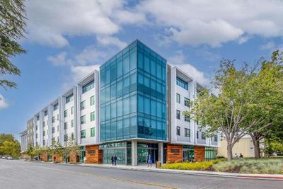 Shashi Hotel Mountain View, an Urban Resort