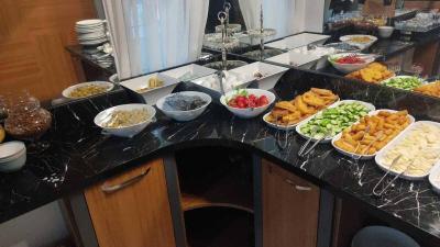 Seven City Hotel
