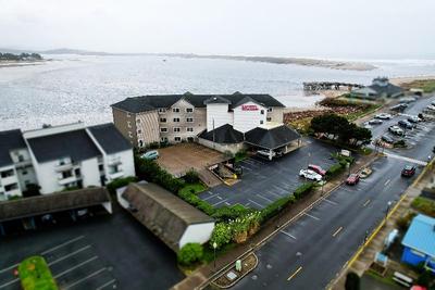 Siletz Bay Beachfront Hotel by OYO Lincoln City
