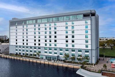 Home2Suites by Hilton Miami Airport S. Blue Lagoon