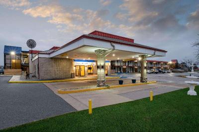 Days Inn by Wyndham Perrysburg