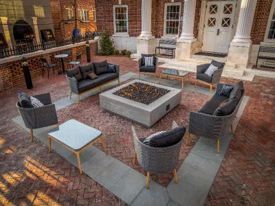 Hampton Inn & Suites Huntington Downtown