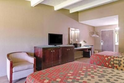 Econo Lodge High Point