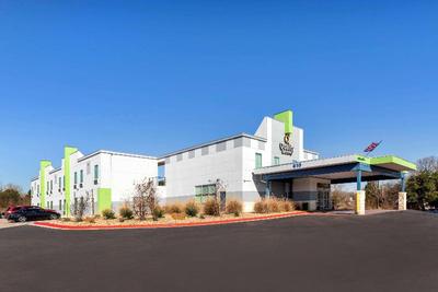 Quality Inn & Suites Elgin