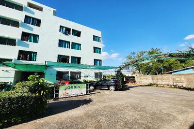 Green Apartment Kaset by ZUZU