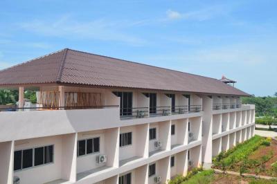 Be Fine Sabuy Hotel and Resort by ZUZU