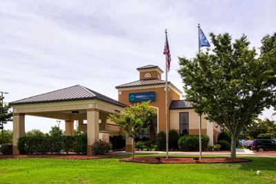 Clarion Pointe New Bern