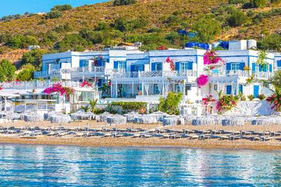 Otel Mavi Beyaz Palamutbükü