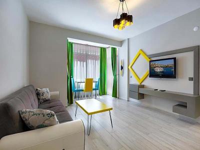 Twin Apart Hotel