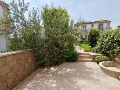 Taş Bahçe Otel Cunda