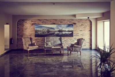 Two Seas Hotel
