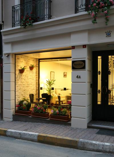 Belle Maison Hotel & Residence