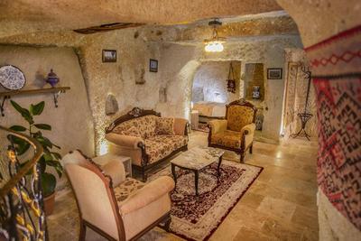 Kamelya Cave Hostel - Adults Only