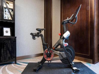 Blossom Hotel Houston, Curio Collection by Hilton