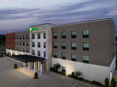 Holiday Inn Express & Sts  McCalla - Birmingham W