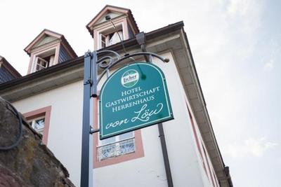 Hotel Herrenhaus von Low