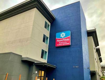 SureStay Plus Hotel by Best Western SeaTac Airport