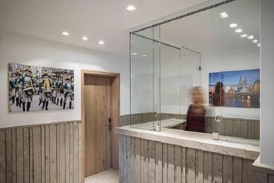 Home & Work Apartments