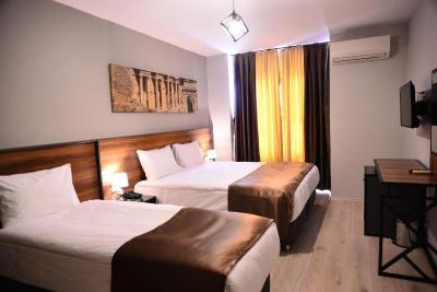 Privado Hotels