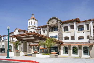 La Quinta Inn & Suites by Wyndham Santa Cruz