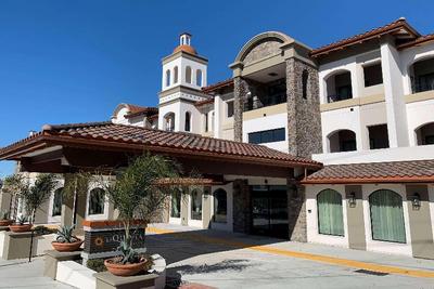 La Quinta Inn & Suites by Wyndham Santa Cruz