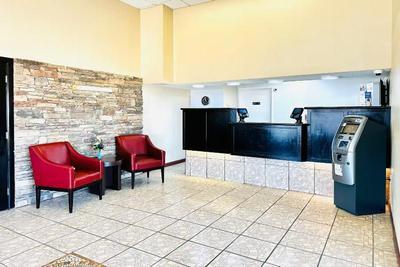 Days Inn & Suites by Wyndham Bossier City