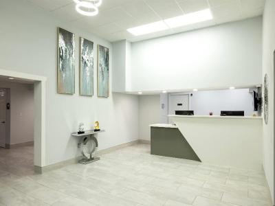 Days Inn & Suites by Wyndham Bossier City