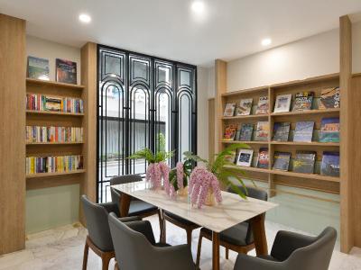 Oakwood Hotel & Residence Bangkok