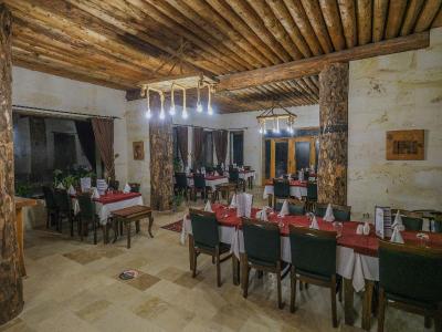 Kalsedon Cave Suites