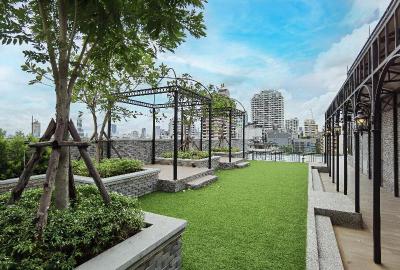 The Coach Hotel Sukhumvit - Asok BTS Bangkok