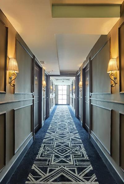 The Coach Hotel Sukhumvit - Asok BTS Bangkok