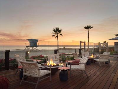 Shore House at The Del, Curio Collection by Hilton