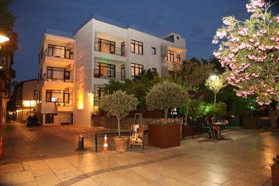 Fiore Garden Suites