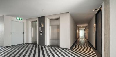 Seekers Finders Rama IV Hotel, SureStay Collection