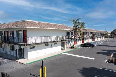 Econo Lodge Stockton near I-5 Fairgrounds