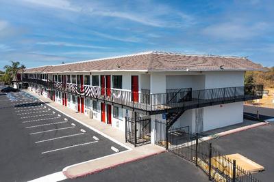 Econo Lodge Stockton near I-5 Fairgrounds