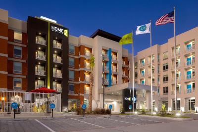 Tru by Hilton Galveston