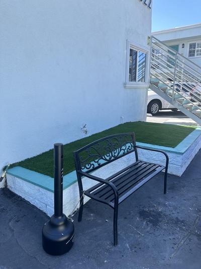 Super 8 by Wyndham Oceanside Downtown
