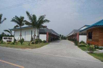 Happy Field Resort Cha-am