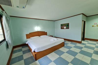 Phu Nga Hotel by ZUZU
