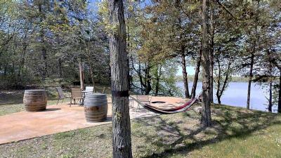 Lakefront Hideaway