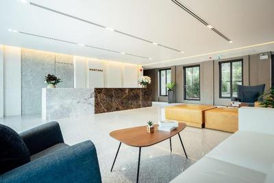 Montana Hotel & Residence