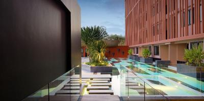 PRIME TOWN - Posh & Port Hotel PHUKET (SHA Plus+)