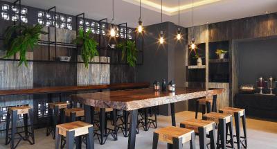 PRIME TOWN - Posh & Port Hotel PHUKET (SHA Plus+)