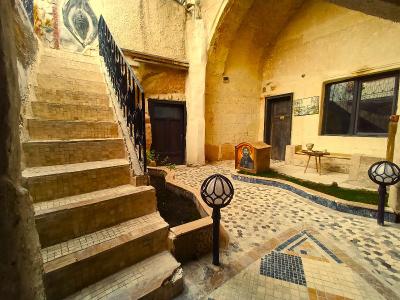 Stone Age Hotel
